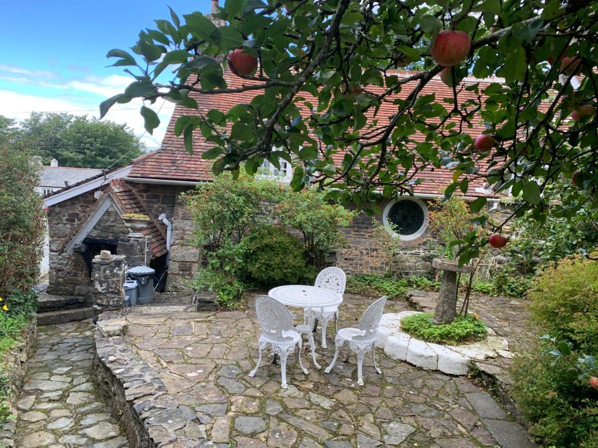 Cobweb Hall Okehampton Luaran gambar
